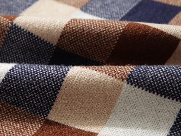 ブランドセーター角部分ディテール